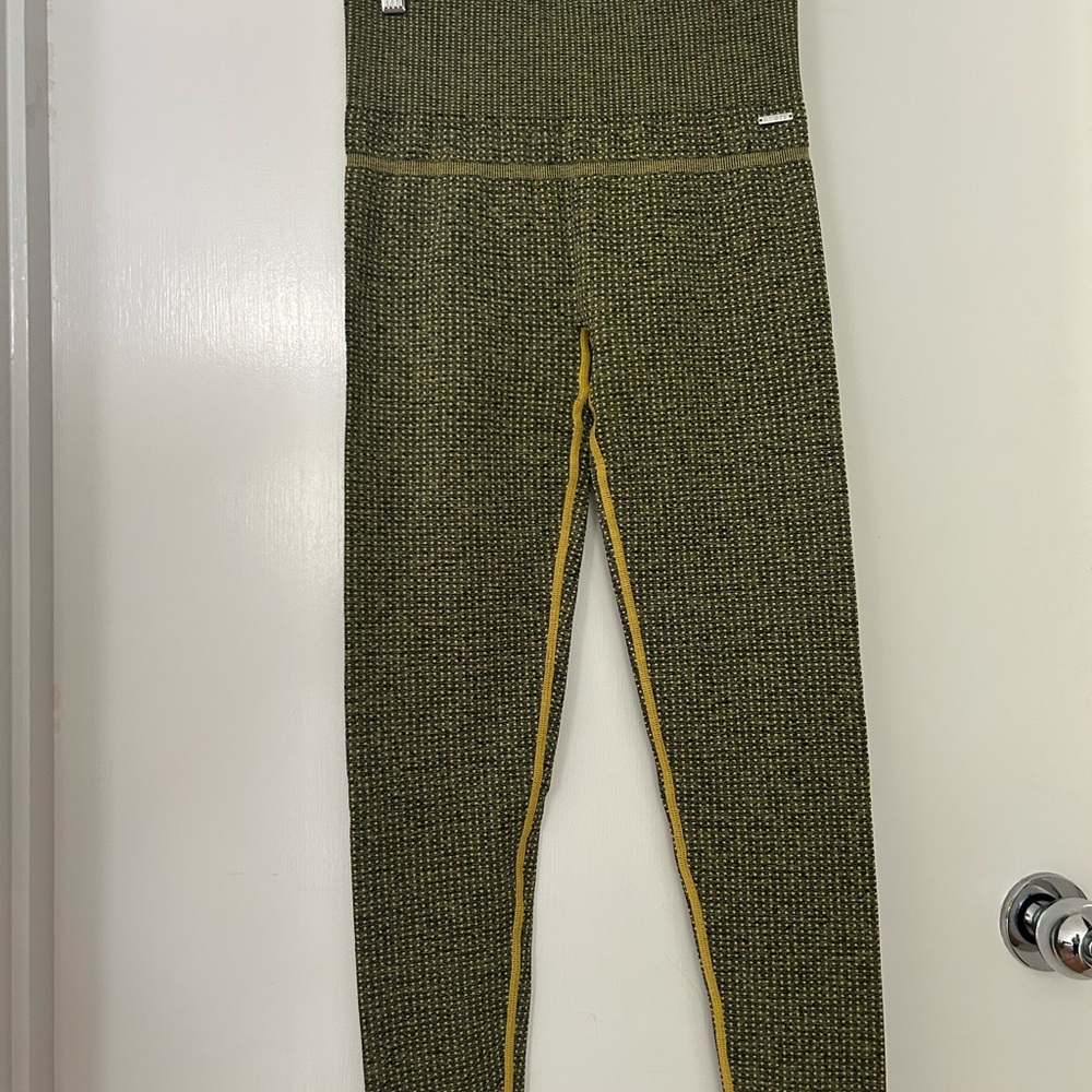 ECHT Green Leggings for Active Wear